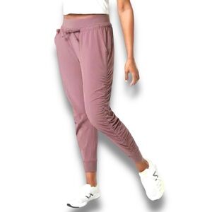 Athleta Attitude Pant Jogger in Volcanic Violet Size 8